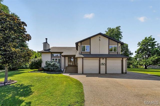 24 Long Branch Court, St Peters, MO 63376