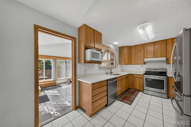 24 Long Branch Court, St Peters, MO 63376
