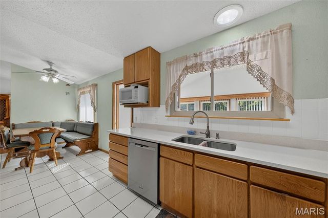 24 Long Branch Court, St Peters, MO 63376