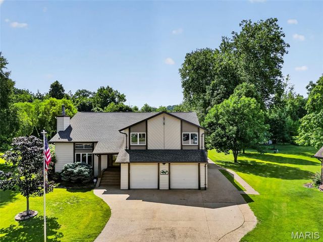 24 Long Branch Court, St Peters, MO 63376