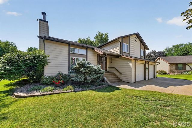 24 Long Branch Court, St Peters, MO 63376