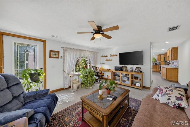 24 Long Branch Court, St Peters, MO 63376