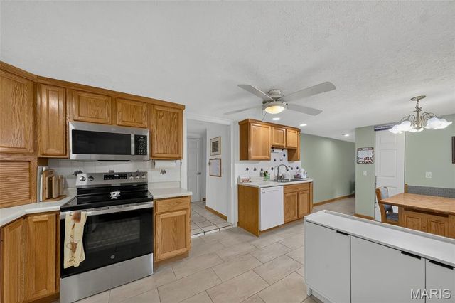 24 Long Branch Court, St Peters, MO 63376