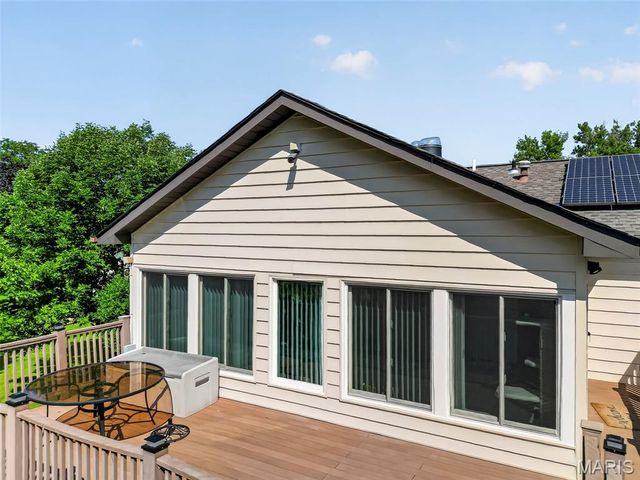 24 Long Branch Court, St Peters, MO 63376