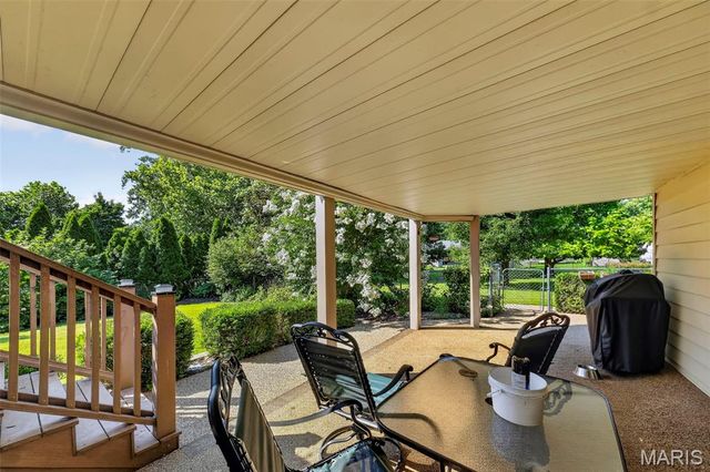 24 Long Branch Court, St Peters, MO 63376