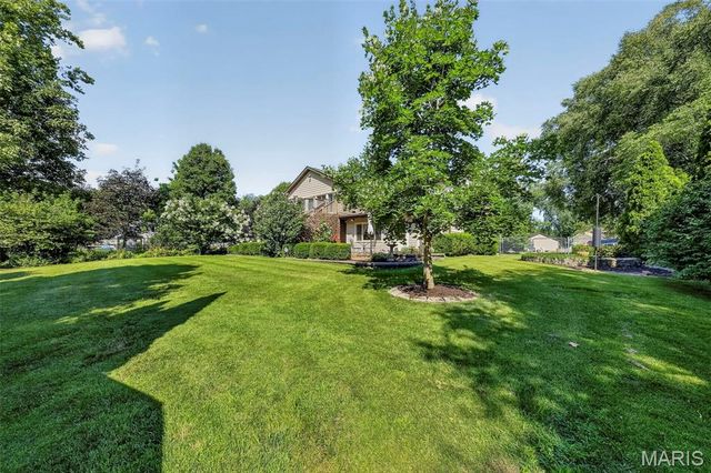 24 Long Branch Court, St Peters, MO 63376