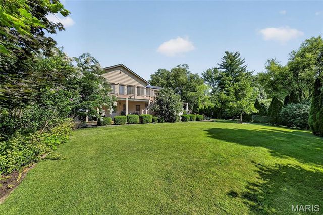 24 Long Branch Court, St Peters, MO 63376