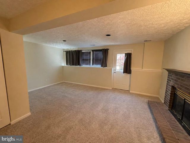13336 BURKITTS RD, Fairfax, VA 22033