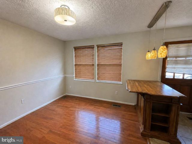 13336 BURKITTS RD, Fairfax, VA 22033