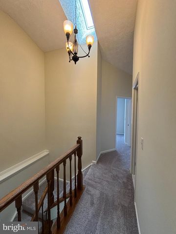 13336 BURKITTS RD, Fairfax, VA 22033