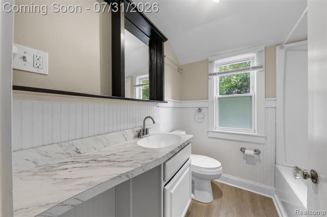 360 Parkview Drive, Plymouth, MI 48170