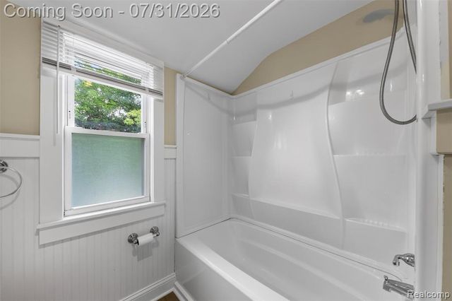360 Parkview Drive, Plymouth, MI 48170