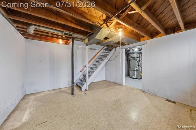 360 Parkview Drive, Plymouth, MI 48170
