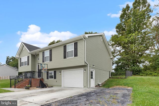 60 LILLEIGH CT, Maurertown, VA 22644