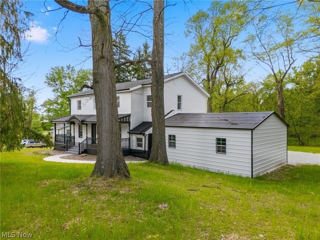 6097 Reno Drive, Louisville, OH 44641