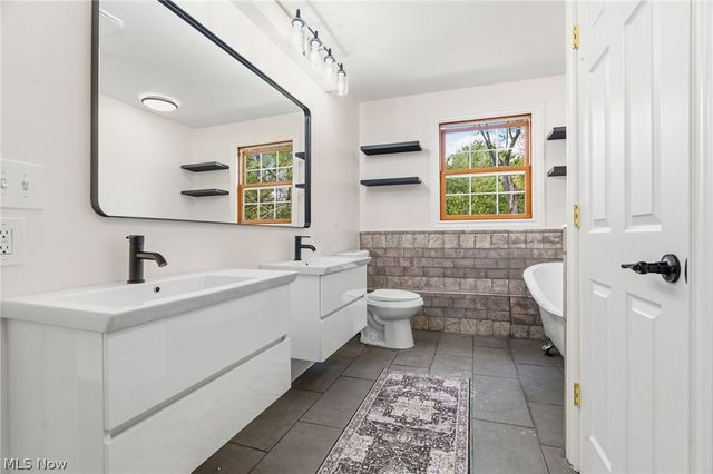 6097 Reno Drive, Louisville, OH 44641