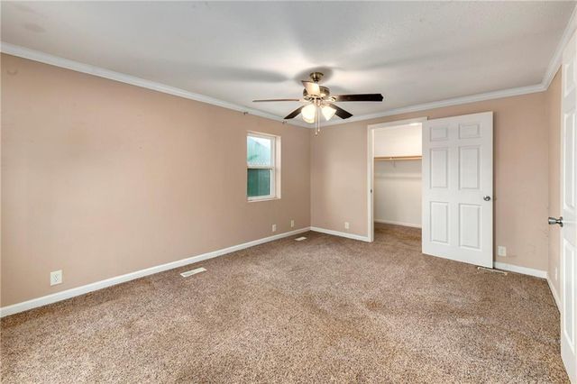 5944 Eugene Field Road, Kansas City, MO 64119