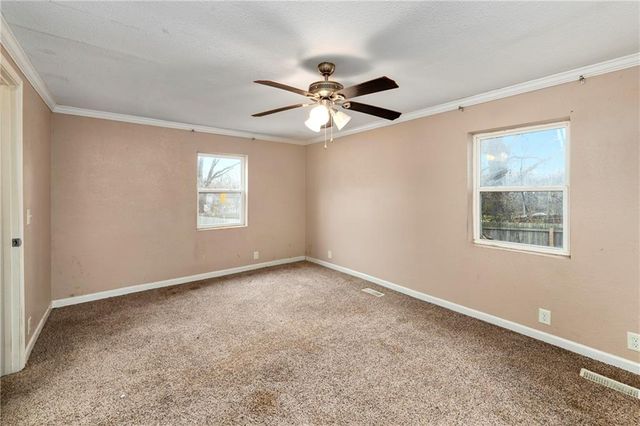 5944 Eugene Field Road, Kansas City, MO 64119