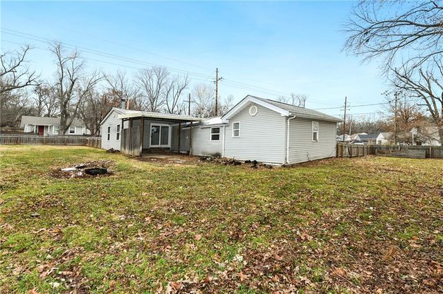 5944 Eugene Field Road, Kansas City, MO 64119