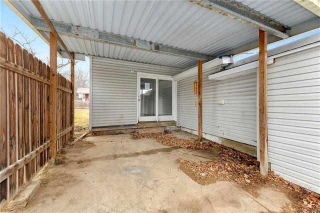 5944 Eugene Field Road, Kansas City, MO 64119