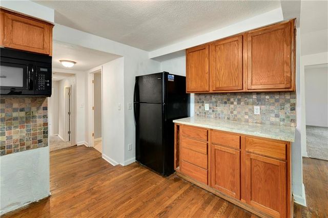 5944 Eugene Field Road, Kansas City, MO 64119