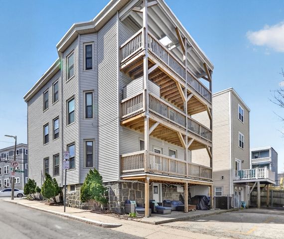 365 Savin Hill Ave 2, Boston, MA 02125