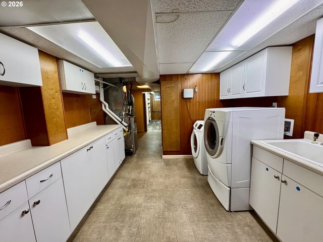 960 Ne 108TH Ave, Portland, OR 97220