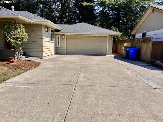 960 Ne 108TH Ave, Portland, OR 97220
