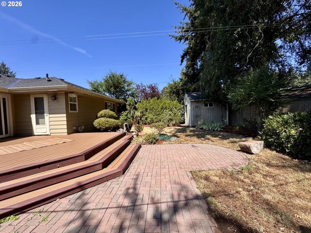 960 Ne 108TH Ave, Portland, OR 97220