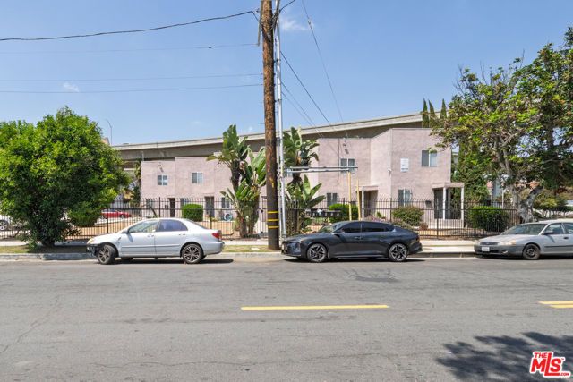 517 W 117th Street, Los Angeles, CA 90044