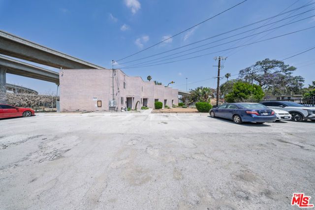 517 W 117th Street, Los Angeles, CA 90044