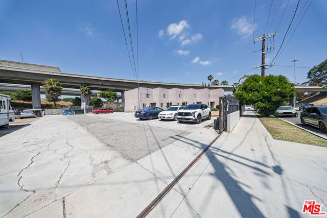 517 W 117th Street, Los Angeles, CA 90044