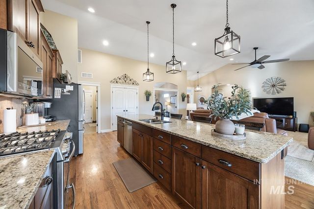 12153 W Touchrock Lane, Kuna, ID 83634