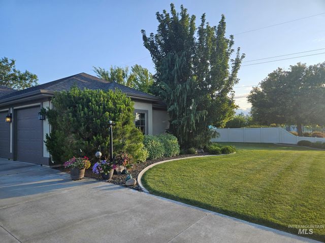 12153 W Touchrock Lane, Kuna, ID 83634