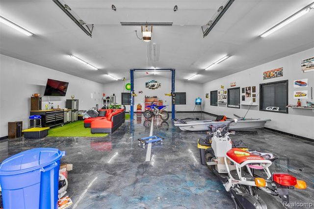 42192 Dequindre Road, Sterling Heights, MI 48314