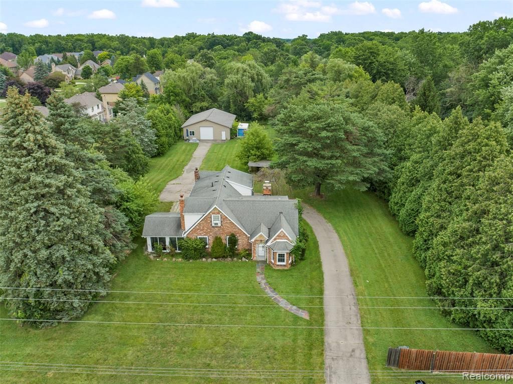 42192 Dequindre Road, Sterling Heights, MI 48314