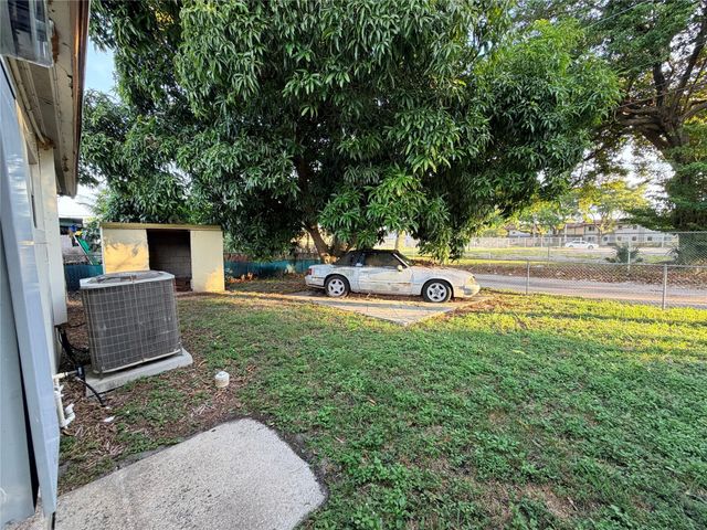 2950 NW 20th St, Fort Lauderdale, FL 33311