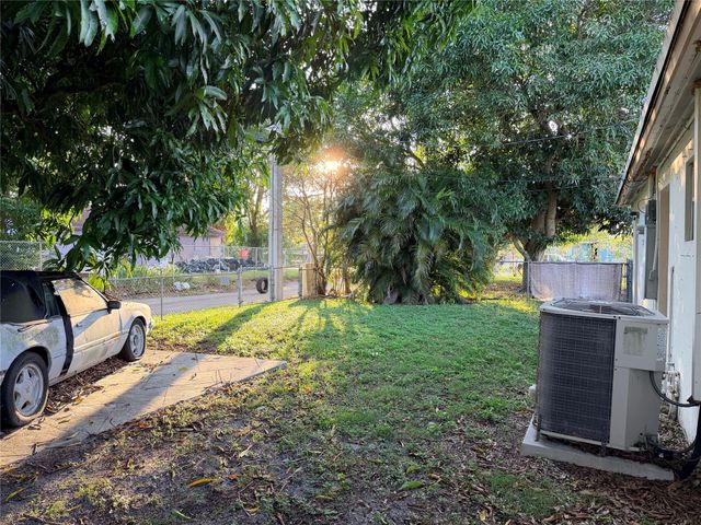 2950 NW 20th St, Fort Lauderdale, FL 33311