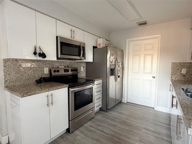 2950 NW 20th St, Fort Lauderdale, FL 33311