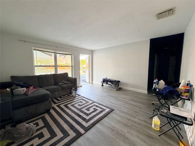 2950 NW 20th St, Fort Lauderdale, FL 33311