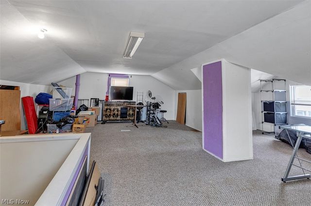 4221 Oak Park, Cleveland, OH 44109