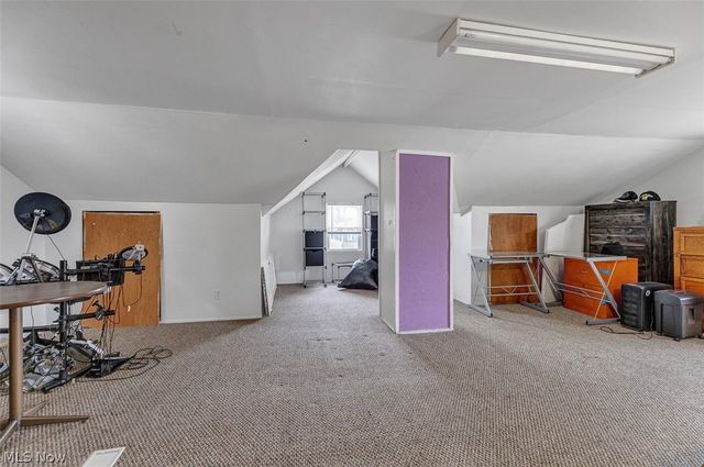 4221 Oak Park, Cleveland, OH 44109