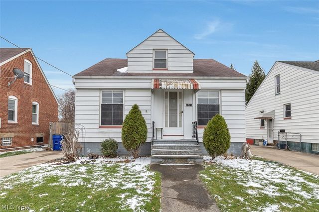 4221 Oak Park, Cleveland, OH 44109