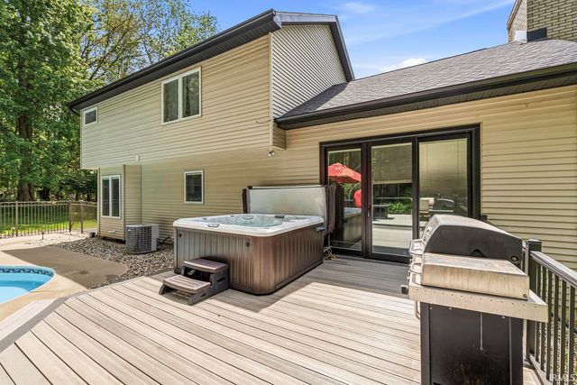 26416 Olympic Club Drive, South Bend, IN 46628