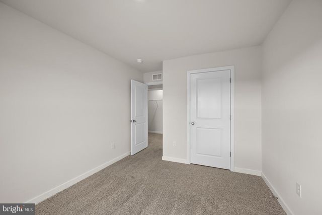 258 ECLIPSE ST, Charles Town, WV 25414