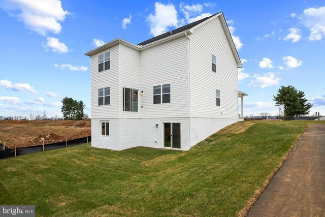 258 ECLIPSE ST, Charles Town, WV 25414