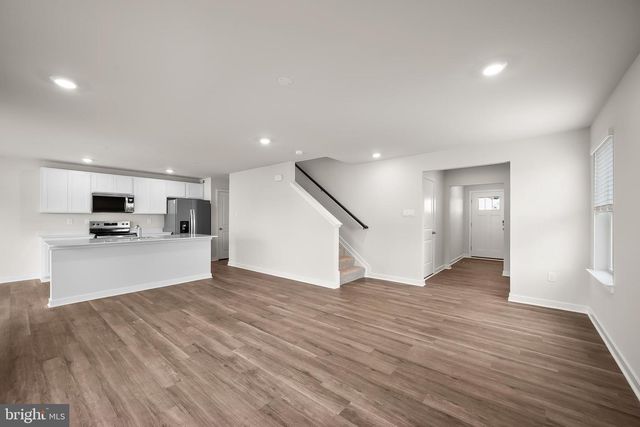 258 ECLIPSE ST, Charles Town, WV 25414