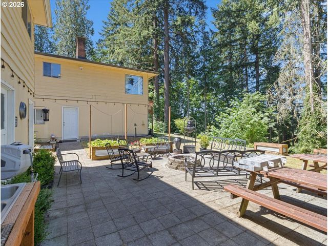 1125 FISHPOND Rd, Kelso, WA 98626