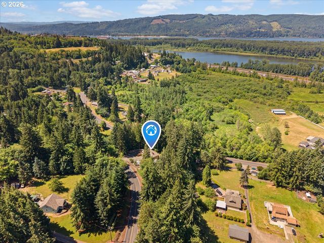 1125 FISHPOND Rd, Kelso, WA 98626
