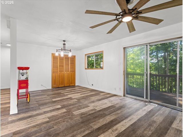 1125 FISHPOND Rd, Kelso, WA 98626